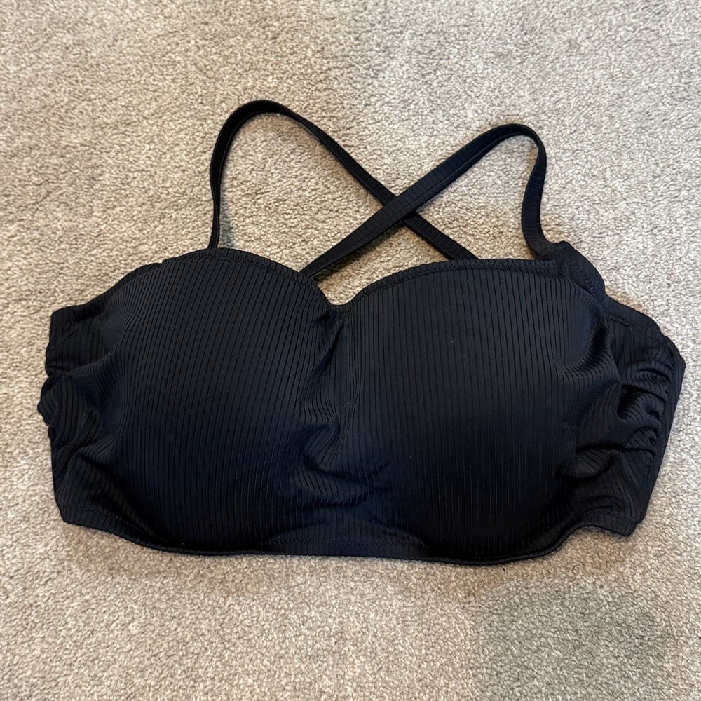 Shade & Shore Black Ribbed Cross-Back Bikini Top